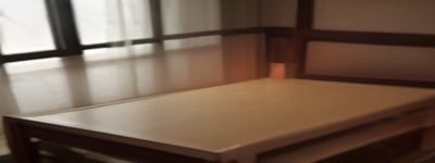 思古影视高清修复技术展示，左侧模糊480P画面与右侧清晰1080P修复版对比，专业视觉效果